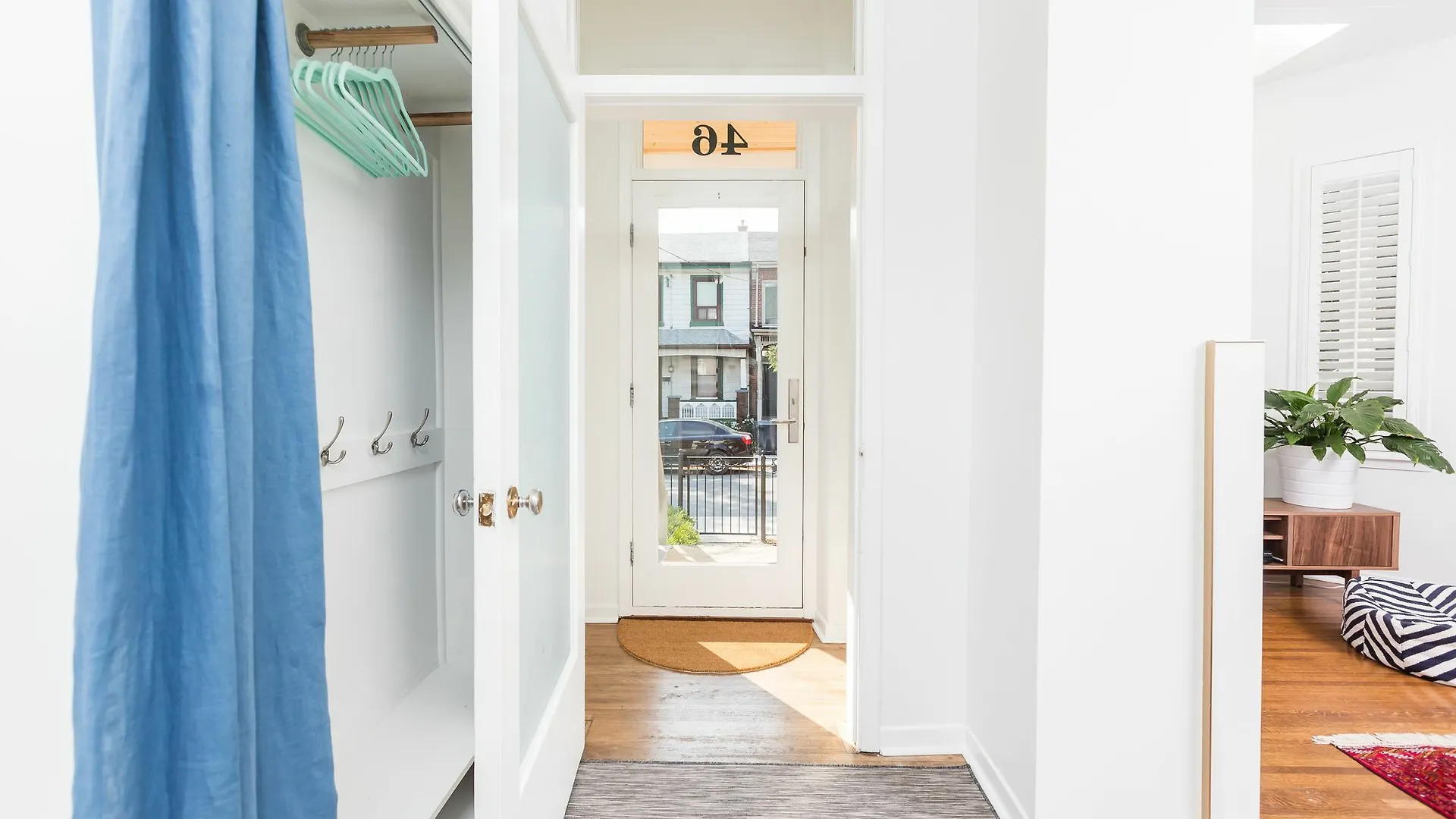 Applewood Suites - Queen West Toronto Canada